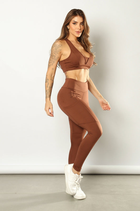 Conjunto Isa Activewear Marrón